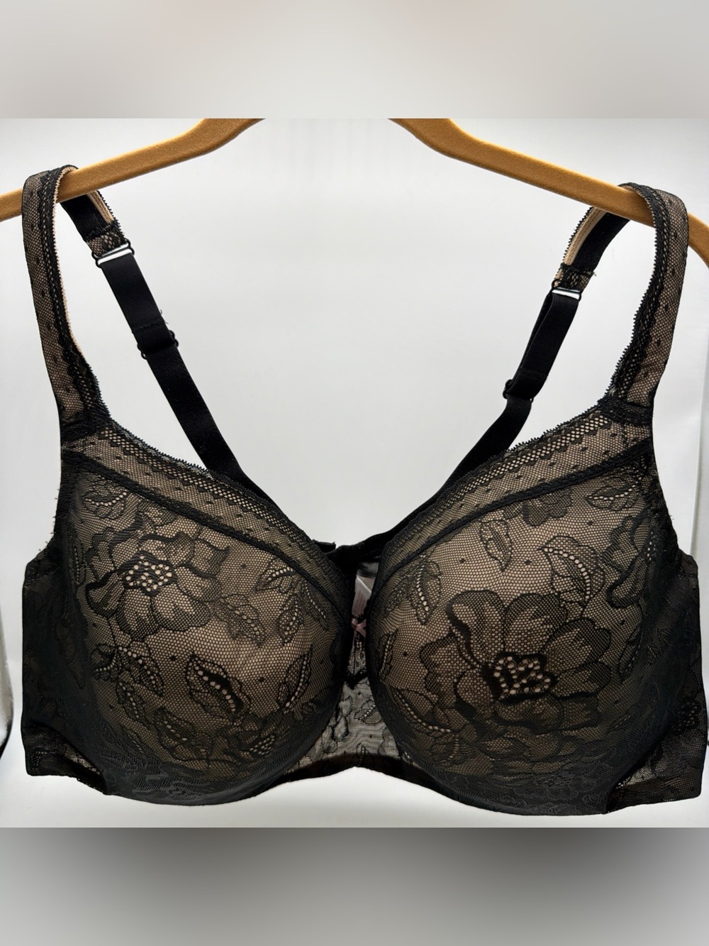 Cacique Lightly Lined Full Coverage Lace Bra Size 46DDD